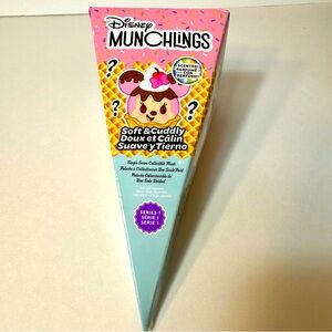 NWT. 1 Disney Munchlings plush toy in a blind box
